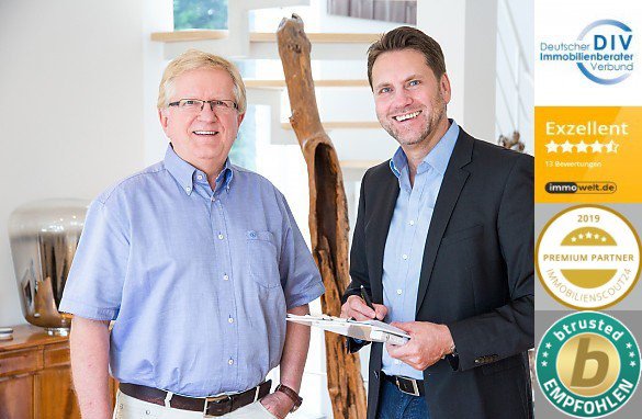 Gut Beraten und zum Bestpreis verkauft Glücklicher Immobilienverkäufer bei der Immobilienbewertung